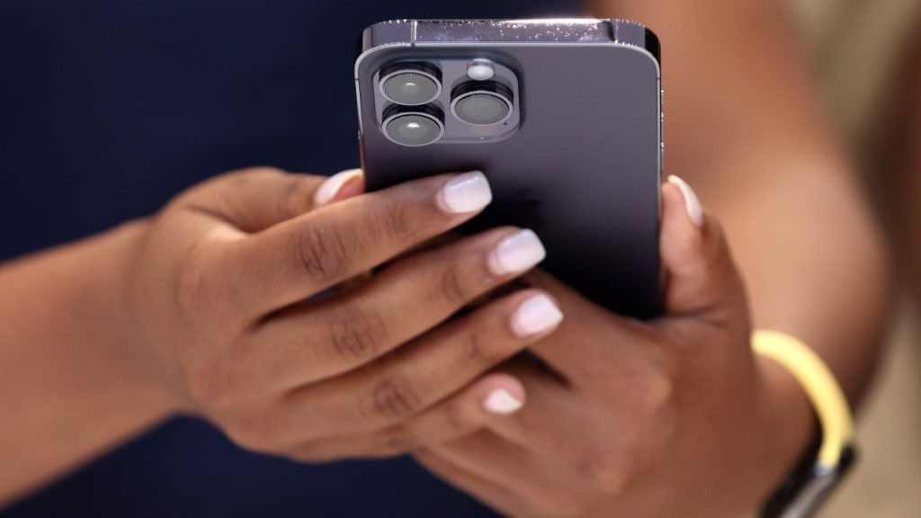 Πώς να καταλάβετε εάν το iPhone σας σας ακούει 531844f1 iPhone.jpg