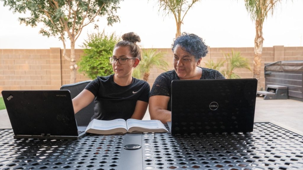 Big Tech κοινοτικά κολέγια που συνεργάζονται στην εκπαίδευση.jpg