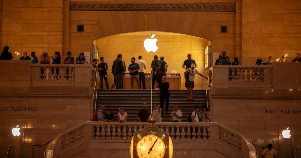 Η Apple διερευνά συμφωνίες τεχνητής νοημοσύνης με εκδότες ειδήσεων Η Apple διερευνά συμφωνίες τεχνητής νοημοσύνης με εκδότες ειδήσεων.jpg