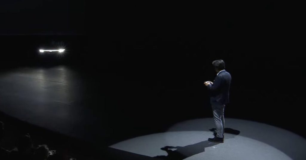 Η Sony χρησιμοποίησε ένα χειριστήριο PS5 για να οδηγήσει το AFEELA EV της στη σκηνή στο CES Screenshot 2024 01 08 At 5.34.13pm E1704766323447.jpg