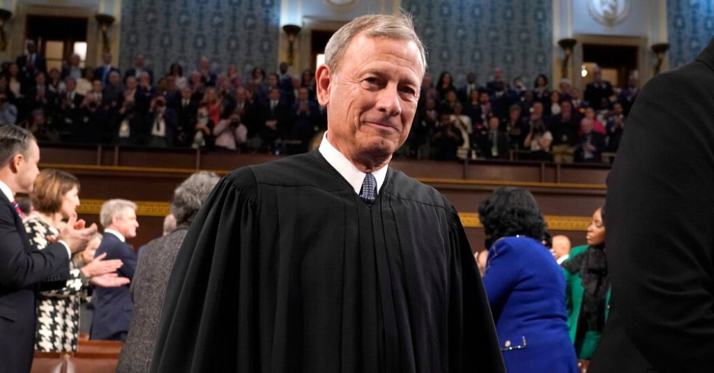 Ο ανώτατος δικαστής Roberts βλέπει την υπόσχεση και τον κίνδυνο.jpg