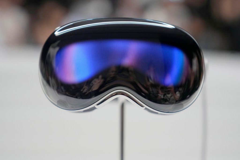 Η Apple λανσάρει ακουστικά VR αξίας 3.500 δολαρίων: Τι πρέπει να γνωρίζετε 647fc2da7393b4.37746795.jpeg