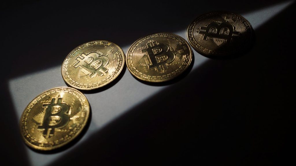 Τα κέρδη των τιμών του Bitcoin ανεβάζουν τις μετοχές της Coinbase και της Marathon Digital Holdings 1ef0eb93dacf711e9f0074459e6d8a65.jpg
