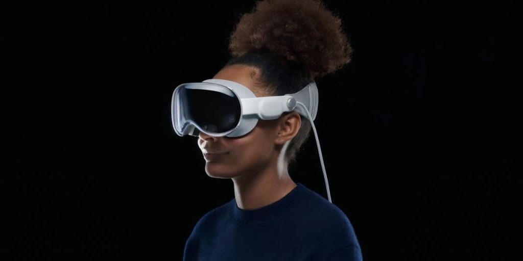 Apple Vision Pro Decline.jpg